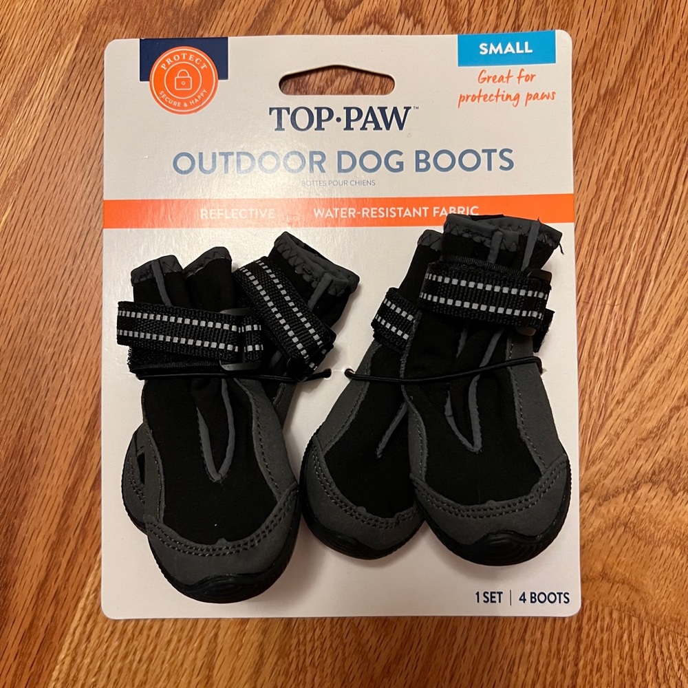 Top paw dog snow rain boots new size small